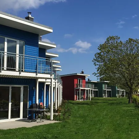 Reihenhaus Im Ostseeresort Dampland *